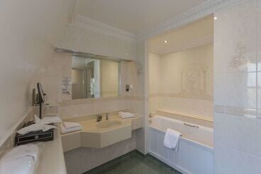 هتل Best Western Moores Central
