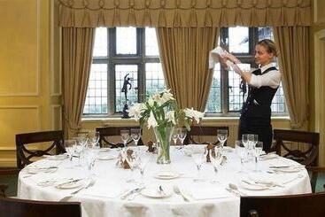 هتل Bodysgallen Hall And Spa