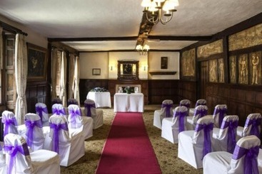 Bush Hotel Farnham