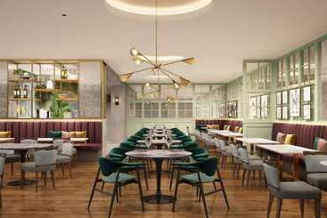 هتل Doubletree By Hilton Bath