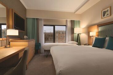 هتل Doubletree By Hilton London Victoria