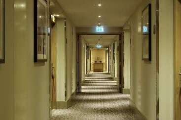 هتل Doubletree By Hilton  London  Victoria