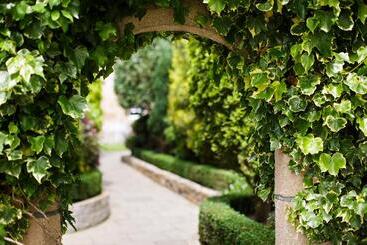 هتل Greenhills Country House