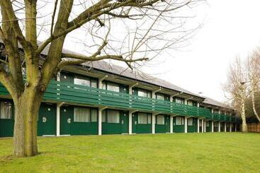 هتل Ibis Coventry South