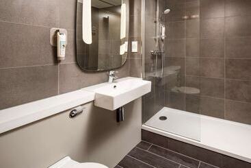 هتل Ibis Coventry South