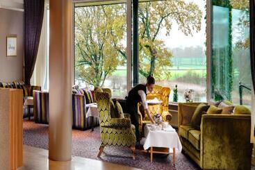 Killyhevlin Lakeside Hotel & Lodges