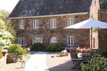 هتل Longueville Manor