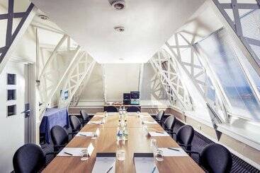 هتل Mercure Brighton Seafront