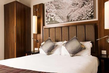 هتل Mercure Darlington Kings