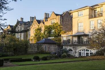 هتل The Bath Priory  A Relais & Chateaux