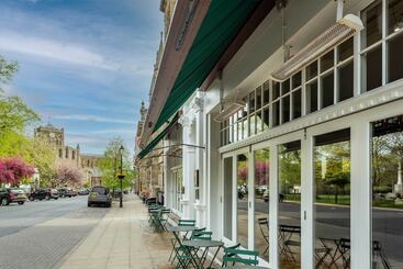 هتل The Beaumont Hexham