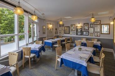 La Collinette Hotel, Cottages & Apartments