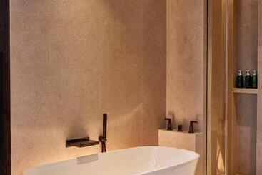 1 Hotel Mayfair