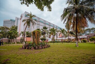 هتل Accra City