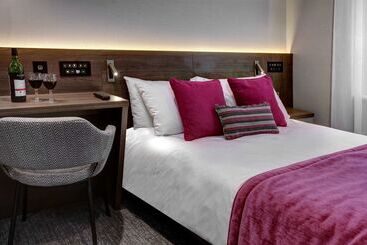 هتل Best Western Plus Delmere