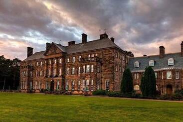 هتل Crathorne Hall
