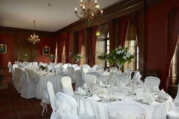 هتل Crathorne Hall
