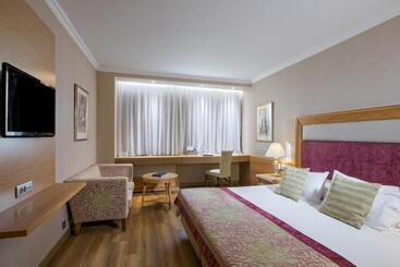 호텔 Divani Caravel