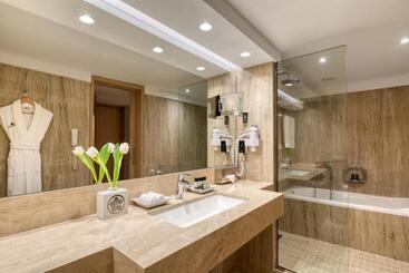 호텔 Divani Caravel
