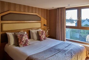 Fairlawns, Hotel And Spa