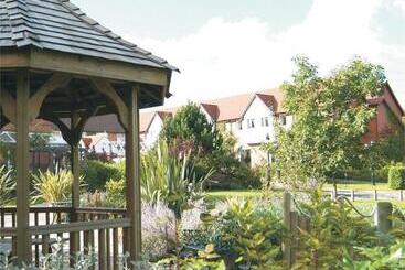 Fairlawns, Hotel And Spa