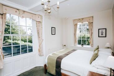 هتل Flackley Ash Country House
