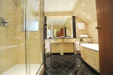 Fredrick S Hotel Restaurant Spa