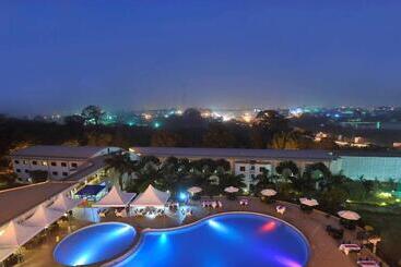 هتل Golden Tulip Kumasi City