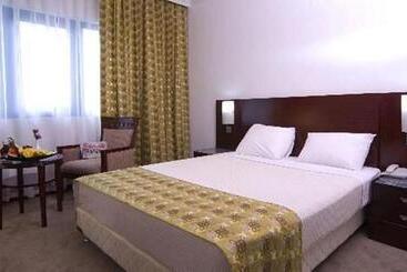 Golden Tulip Kumasi City - Kumasi