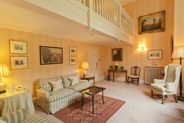 酒店 Hartwell House & Spa