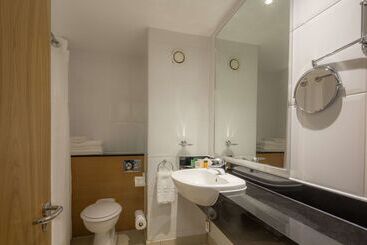 هتل Hilton Leicester