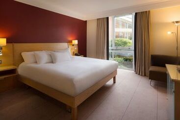 هتل Hilton Leicester