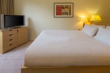 هتل Hilton Leicester