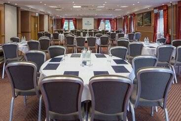 هتل Hilton Leicester