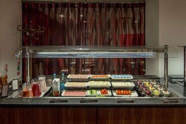 هتل Hilton Leicester