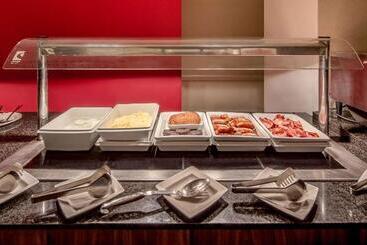 هتل Hilton Leicester
