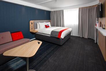 هتل Holiday Inn Express Portsmouth – North, An Ihg