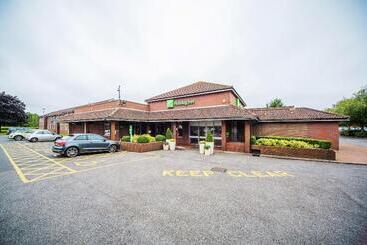 酒店 Holiday Inn High Wycombe M40, Jct.4, An Ihg