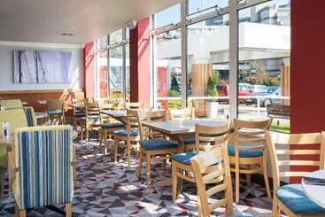 هتل Holiday Inn Southampton, An Ihg