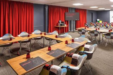 هتل Ibis London Luton Airport