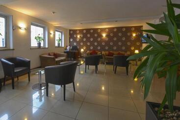 Kensington Court Hotel   Earls Court - London