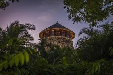 هتل Le Relais Du Moulin   Hôtel De Charme & Spa Adult Only