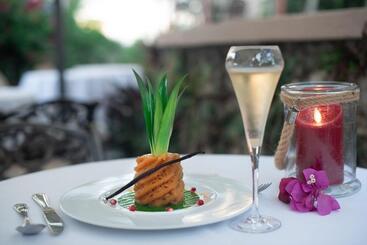 هتل Le Relais Du Moulin   Hôtel De Charme & Spa Adult Only