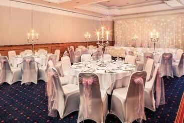 酒店 Mercure York Fairfield Manor