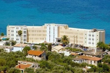 هتل Messinian Bay