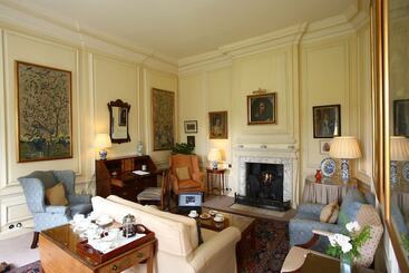 هتل Middlethorpe Hall & Spa