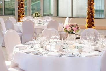 Millennium Hotel And Conference Centre Gloucester London