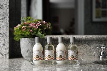 Number Sixteen, Firmdale Hotels