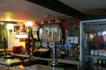 هتل The Old Black Horse Inn