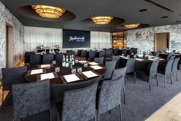 Radisson Blu Hotel, London Leicester Square Formerly Hampshire